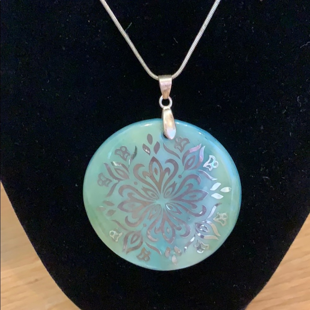 Beautiful Pendant Necklace